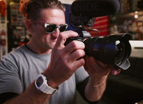 Casey Neistat Teaches Filmmaking & Storytelling